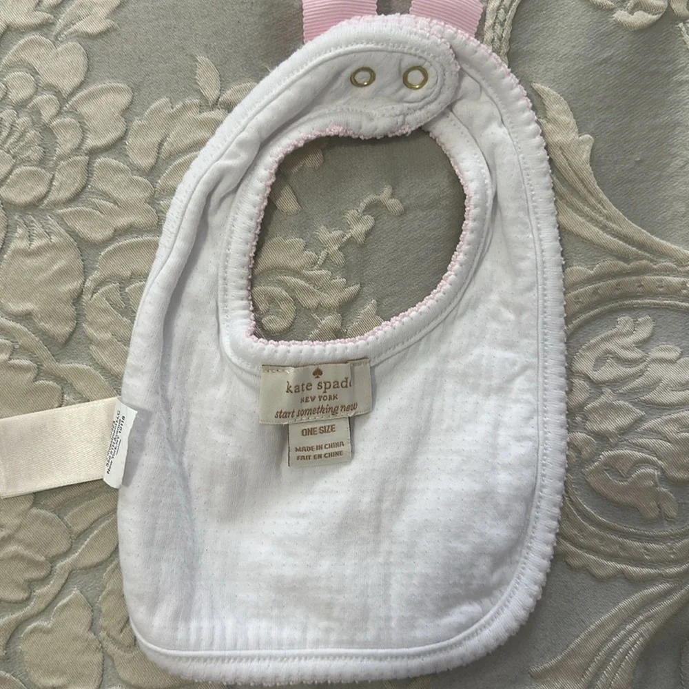 Kate Spade “Ready, set, bow!” Baby bib